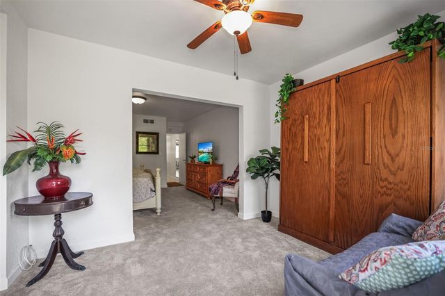 4565 DUHME ROAD 102, St Petersburg, FL 33708