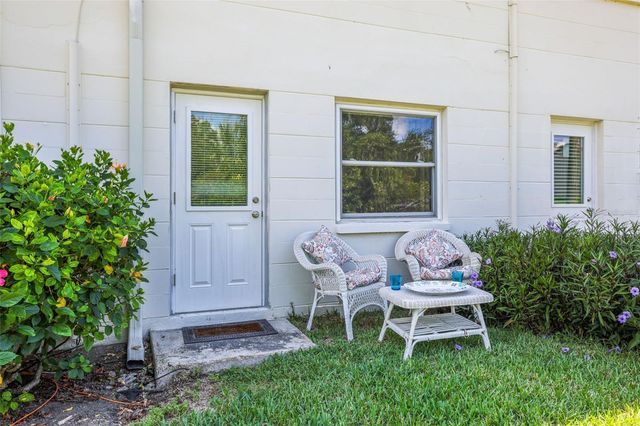 4565 DUHME ROAD 102, St Petersburg, FL 33708