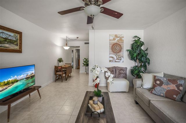 4565 DUHME ROAD 102, St Petersburg, FL 33708