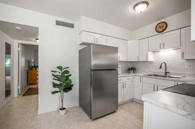 4565 DUHME ROAD 102, St Petersburg, FL 33708
