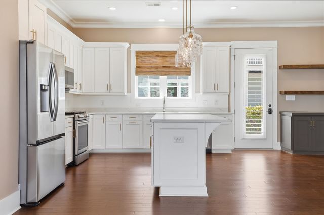 202 Spreading Oak Dr., Pawleys Island, SC 29585