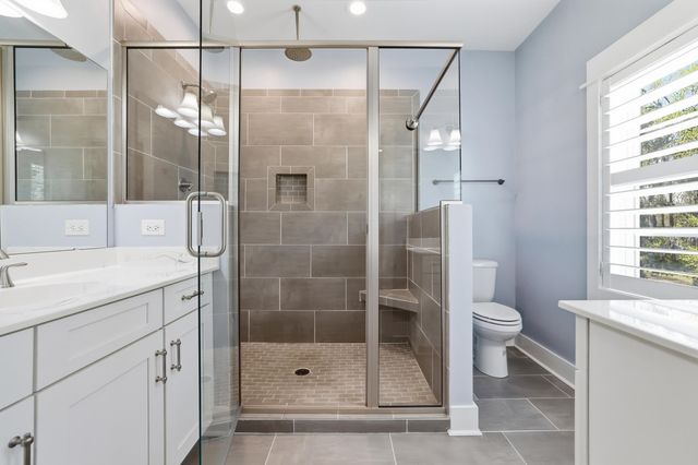 202 Spreading Oak Dr., Pawleys Island, SC 29585