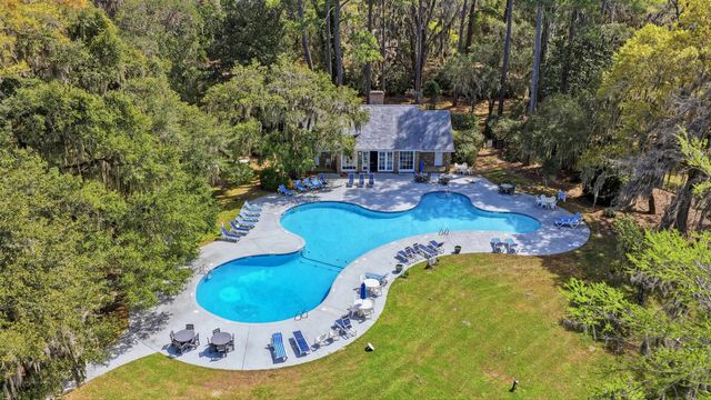 202 Spreading Oak Dr., Pawleys Island, SC 29585