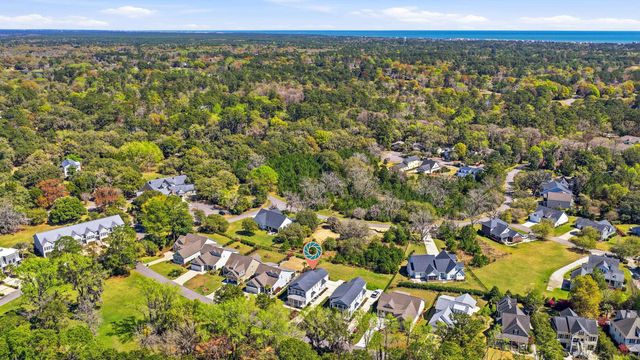 202 Spreading Oak Dr., Pawleys Island, SC 29585
