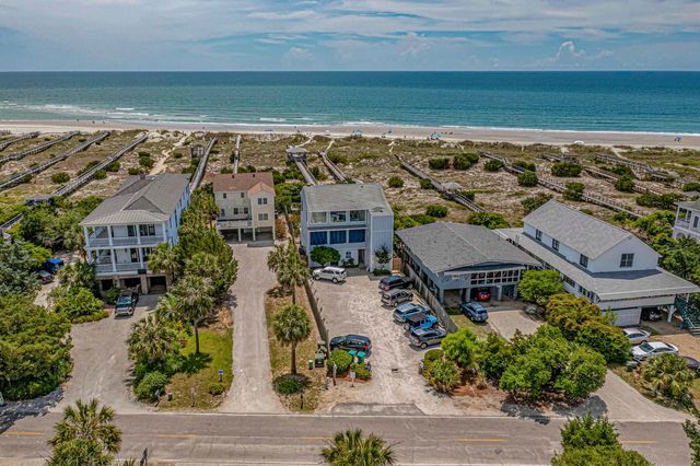 202 Spreading Oak Dr., Pawleys Island, SC 29585