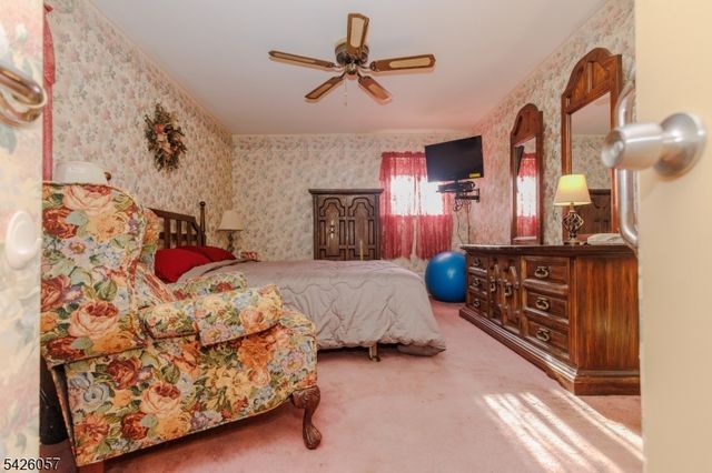 286 Harris Ave, Middlesex Boro, NJ 08846