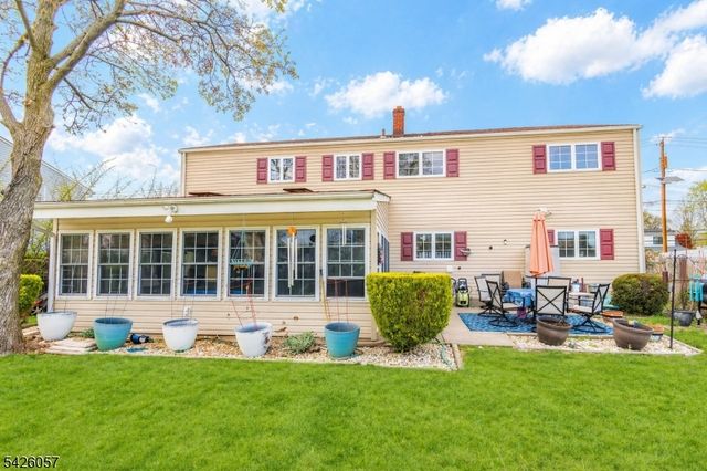 286 Harris Ave, Middlesex Boro, NJ 08846