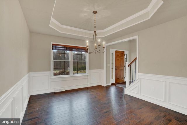 6400 FARMCREST LN, Harrisburg, PA 17111