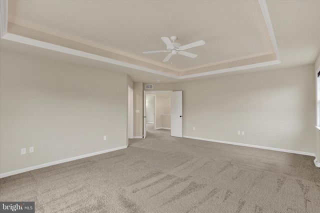 6400 FARMCREST LN, Harrisburg, PA 17111