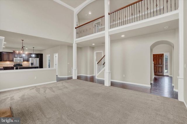 6400 FARMCREST LN, Harrisburg, PA 17111