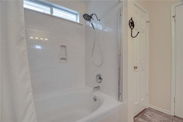 113 Spur CV, Kyle, TX 78640