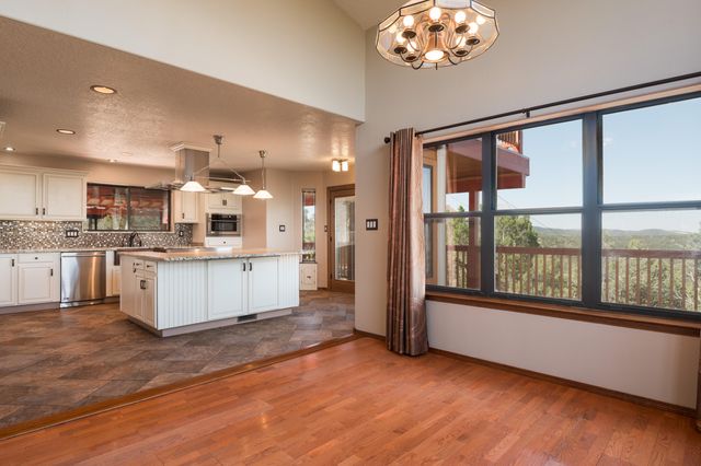 3 La Vuelta Road, Tijeras, NM 87059