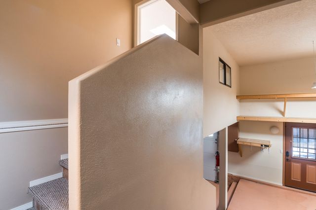 3 La Vuelta Road, Tijeras, NM 87059