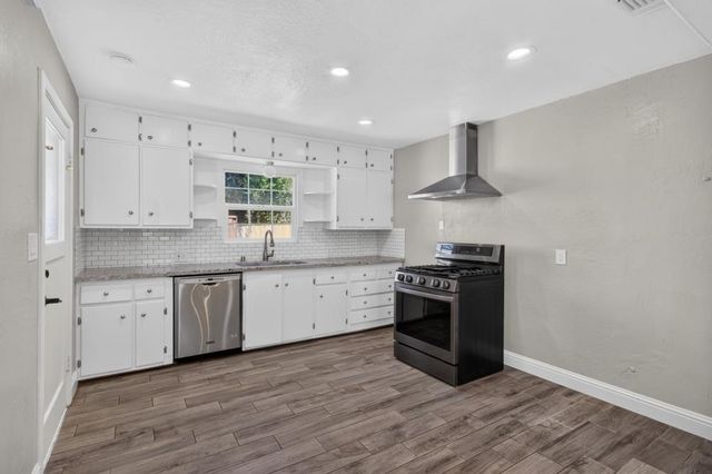 680 El Encino Way, Sacramento, CA 95864