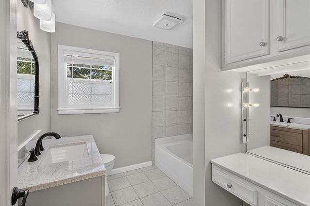 680 El Encino Way, Sacramento, CA 95864