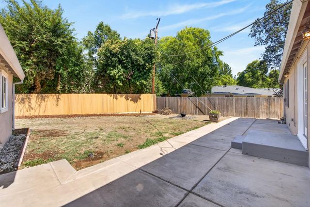 680 El Encino Way, Sacramento, CA 95864