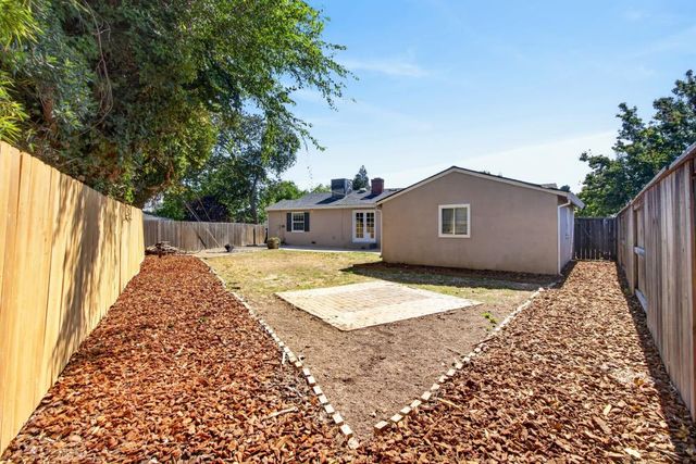 680 El Encino Way, Sacramento, CA 95864