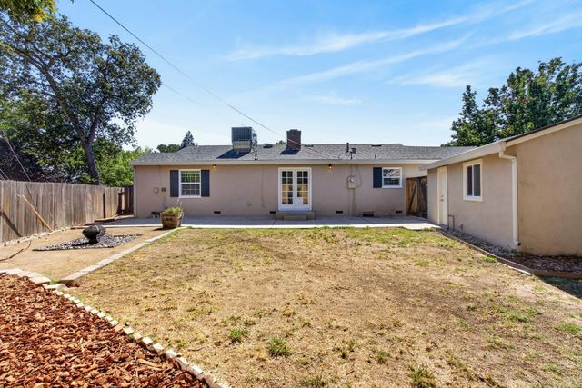 680 El Encino Way, Sacramento, CA 95864