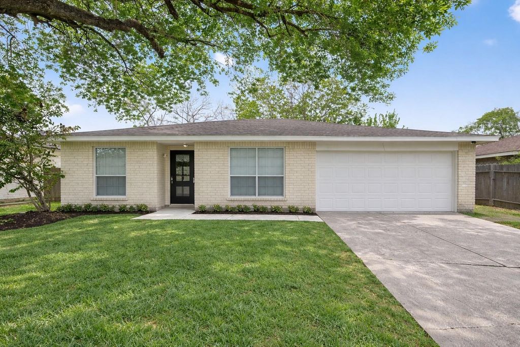 16314 Edgemont Drive, Houston, TX 77053