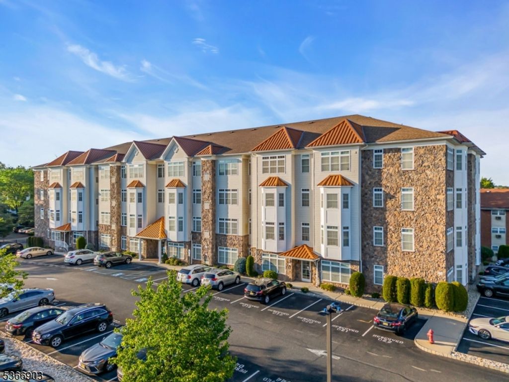 104 E Elizabeth Ave 202, Linden City, NJ 07036