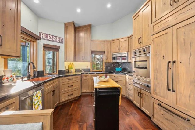 1818 Avocado Road, Oceanside, CA 92054