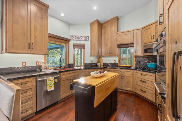 1818 Avocado Road, Oceanside, CA 92054