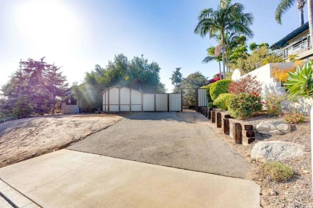 1818 Avocado Road, Oceanside, CA 92054