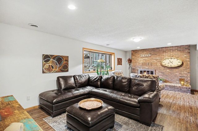 2100 Brooke Lane, Hastings, MN 55033