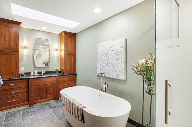 2100 Brooke Lane, Hastings, MN 55033