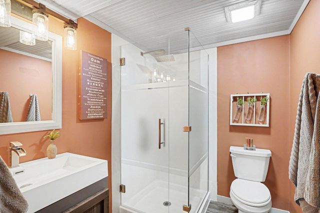 2100 Brooke Lane, Hastings, MN 55033