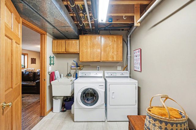 2100 Brooke Lane, Hastings, MN 55033