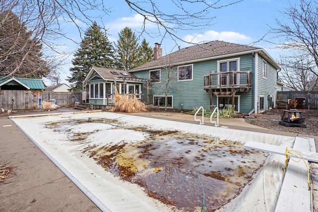 2100 Brooke Lane, Hastings, MN 55033