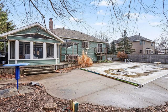 2100 Brooke Lane, Hastings, MN 55033