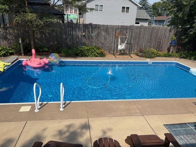 2100 Brooke Lane, Hastings, MN 55033