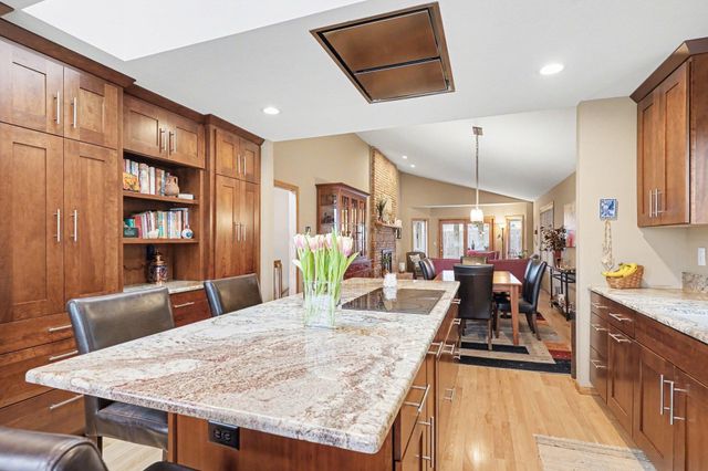 2100 Brooke Lane, Hastings, MN 55033