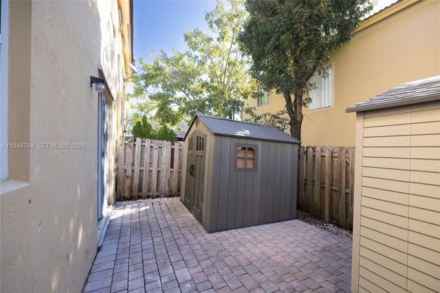 11224 NW 87th St, Doral, FL 33178