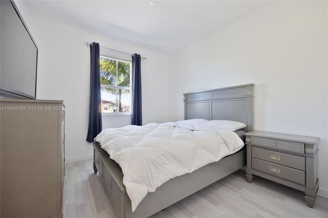 11224 NW 87th St, Doral, FL 33178