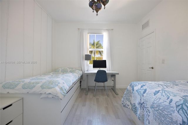 11224 NW 87th St, Doral, FL 33178