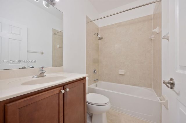 11224 NW 87th St, Doral, FL 33178