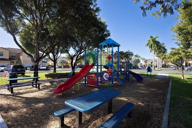 11224 NW 87th St, Doral, FL 33178