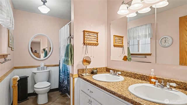 9505 29th Street Court E, Edgewood, WA 98371