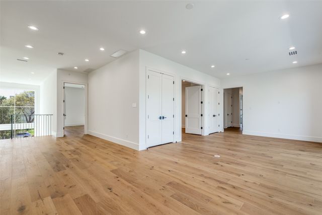 5819 Del Roy, Dallas, TX 75230