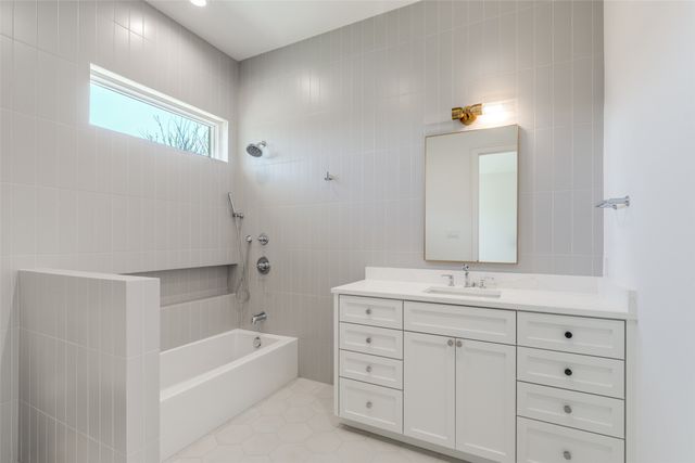 5819 Del Roy, Dallas, TX 75230