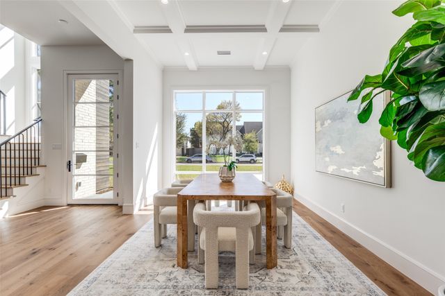 5819 Del Roy, Dallas, TX 75230