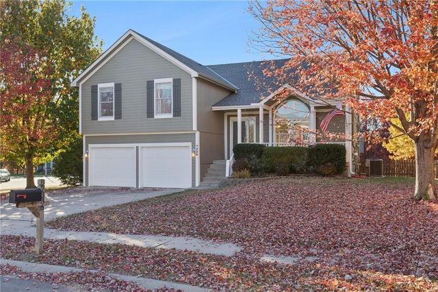 7336 N Wallace Avenue, Kansas City, MO 64158