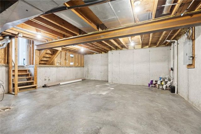 7336 N Wallace Avenue, Kansas City, MO 64158