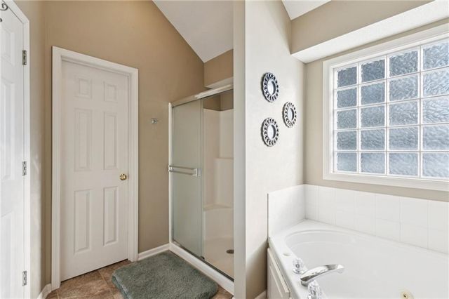 7336 N Wallace Avenue, Kansas City, MO 64158