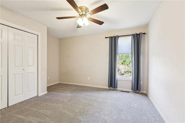 7336 N Wallace Avenue, Kansas City, MO 64158