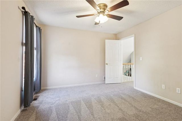 7336 N Wallace Avenue, Kansas City, MO 64158