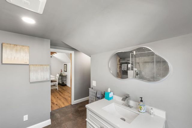 2707 Garfield Avenue 3, Minneapolis, MN 55408